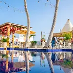 Wala Hotel And Beach Club