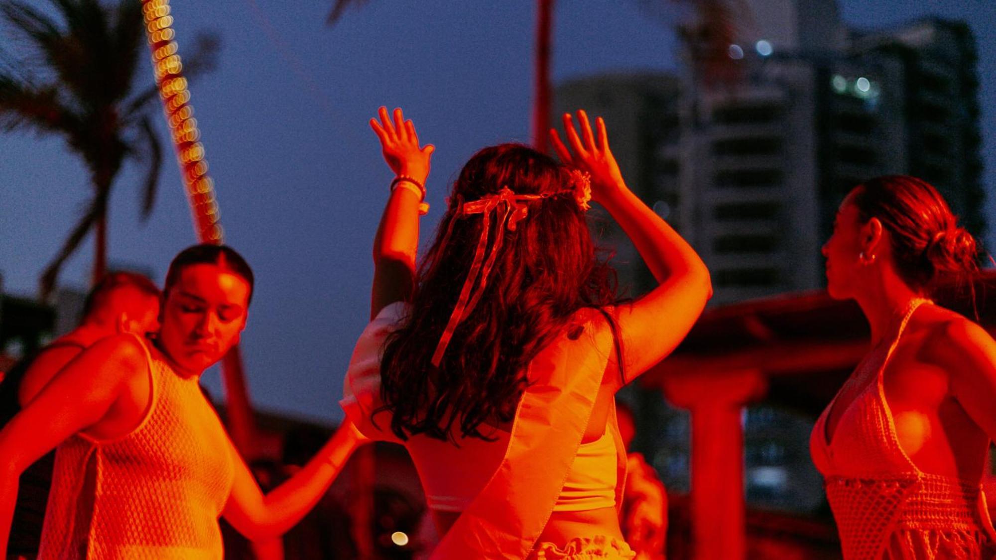 Hotel Wala And Club *