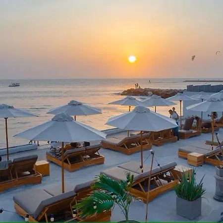 Wala And Club Hotel *